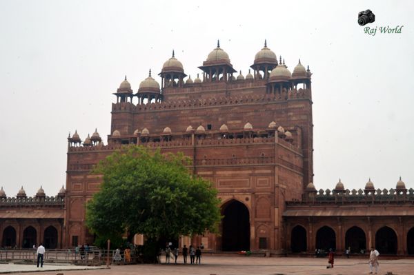 Buland Darwaza
