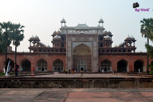 Tomb of Akbar