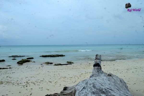 Kala Pathar Beach