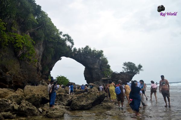 Natural bridge