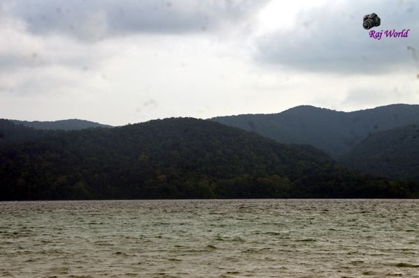 Munda Pahad Beach