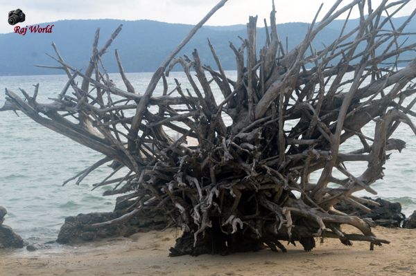 Munda Pahad Beach
